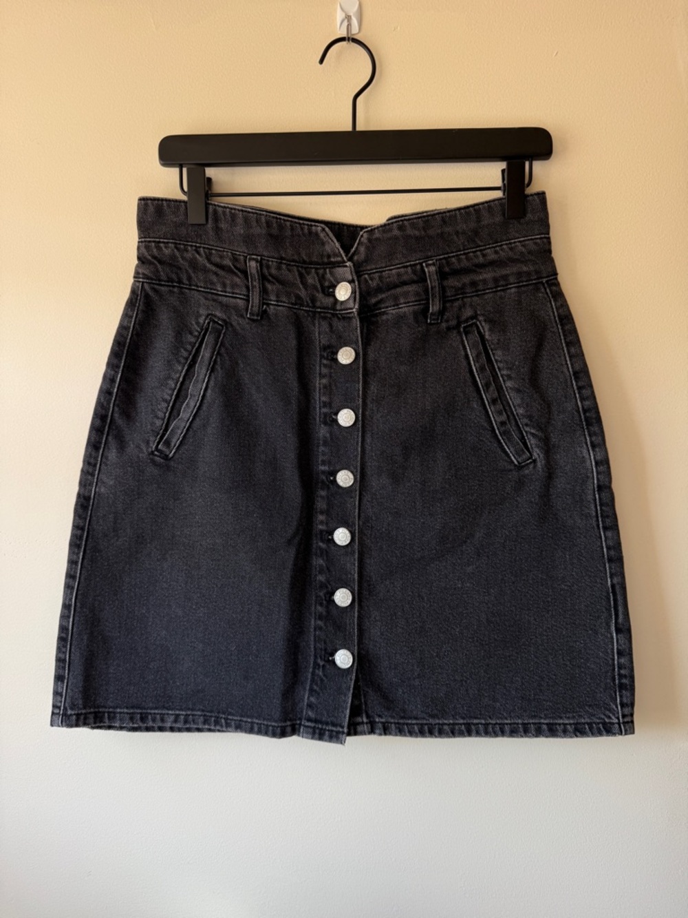 Anthropologie Pilcro Button Front Black Denim Skirt Size 8 High Rise Cotton